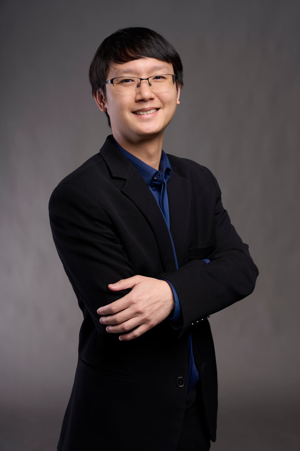 ผศ.ดร.ธรรณพ อารีพรรค